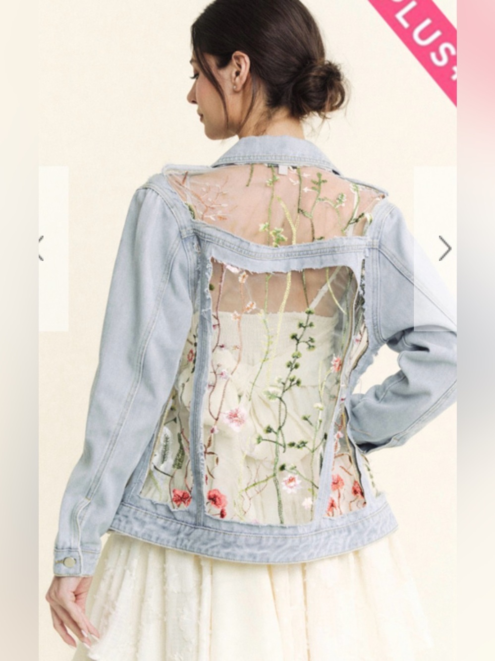 Davi & Dani PLUS DENIM JACKET WITH FLORAL EMBROIDERY